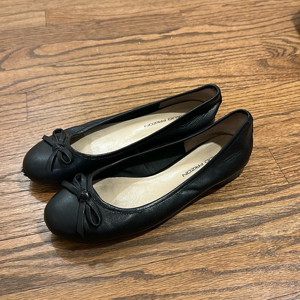 Maud Frizon Black Leather Flats (Size 36)